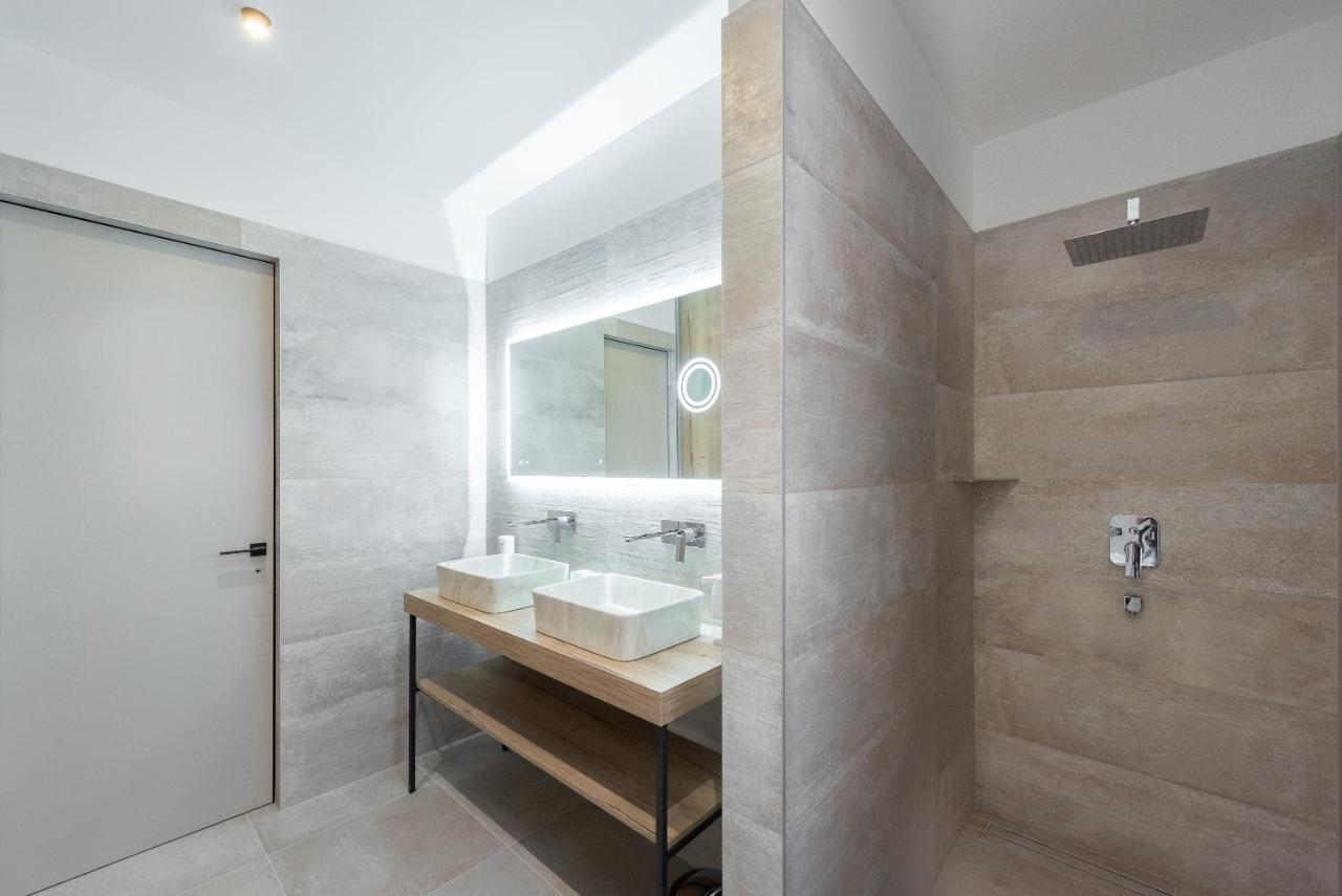Luxury Apartment With A Balcony And A Terrace Prag Dış mekan fotoğraf